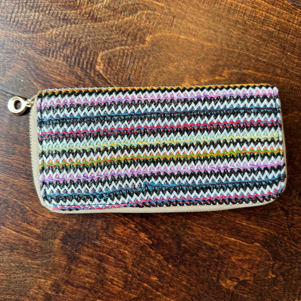 NWT trendy zipper wallet woven straw raffia holds 12 cards